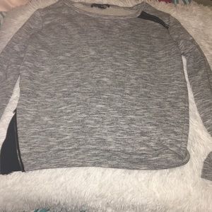 Cool and trendy long sleeved shirt